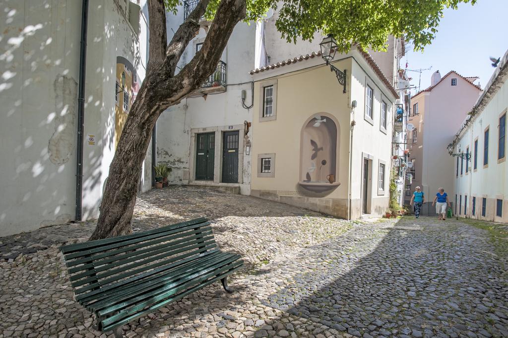 Stay Local In Alfama! Alice Central Home, Near River Lisboa Exterior foto