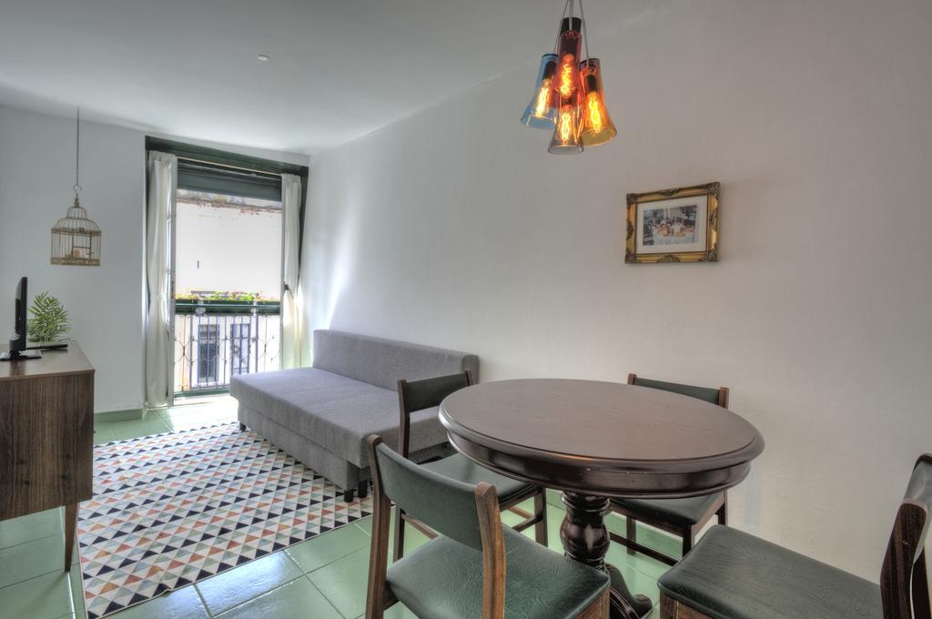 Stay Local In Alfama! Alice Central Home, Near River Lisboa Exterior foto