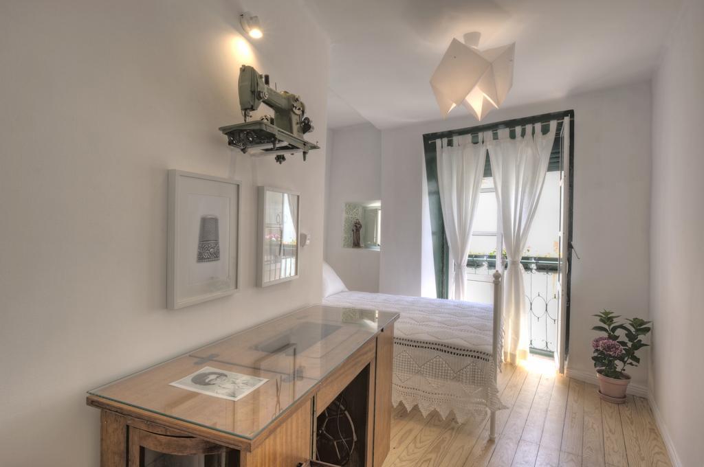 Stay Local In Alfama! Alice Central Home, Near River Lisboa Exterior foto
