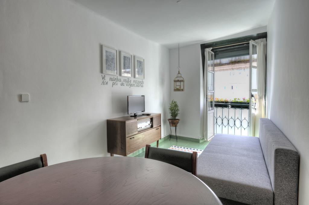 Stay Local In Alfama! Alice Central Home, Near River Lisboa Exterior foto